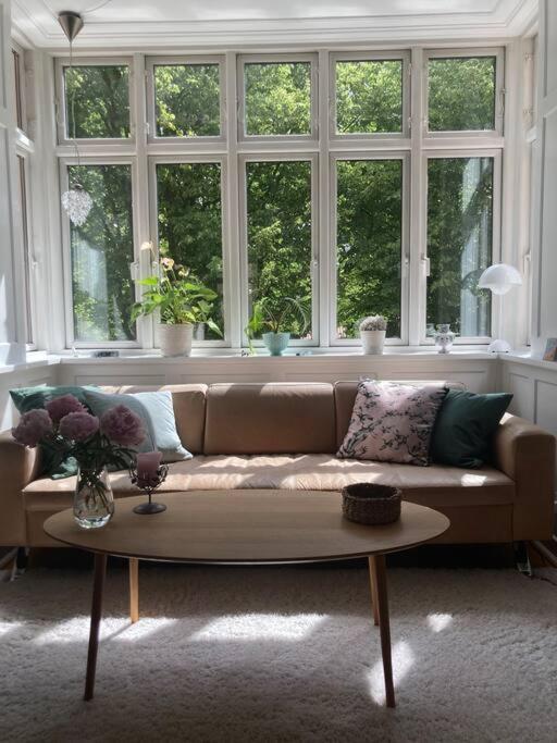 Apartment Skon Lejlighed Pa Frederiksberg *